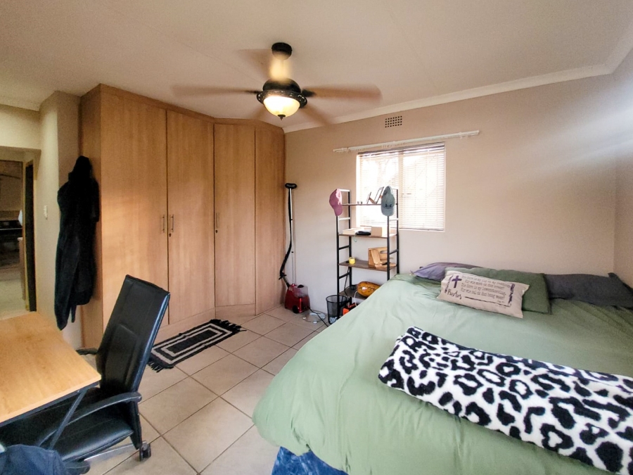 3 Bedroom Property for Sale in Flamwood North West